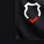 Macro na bandeira flutuando - Bandeira Preta - Logo Projeto Bravo